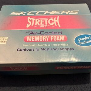 Skechers